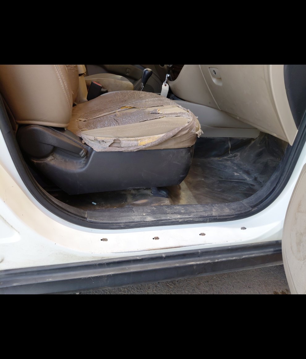 Hyundai SantaFe  2012 image