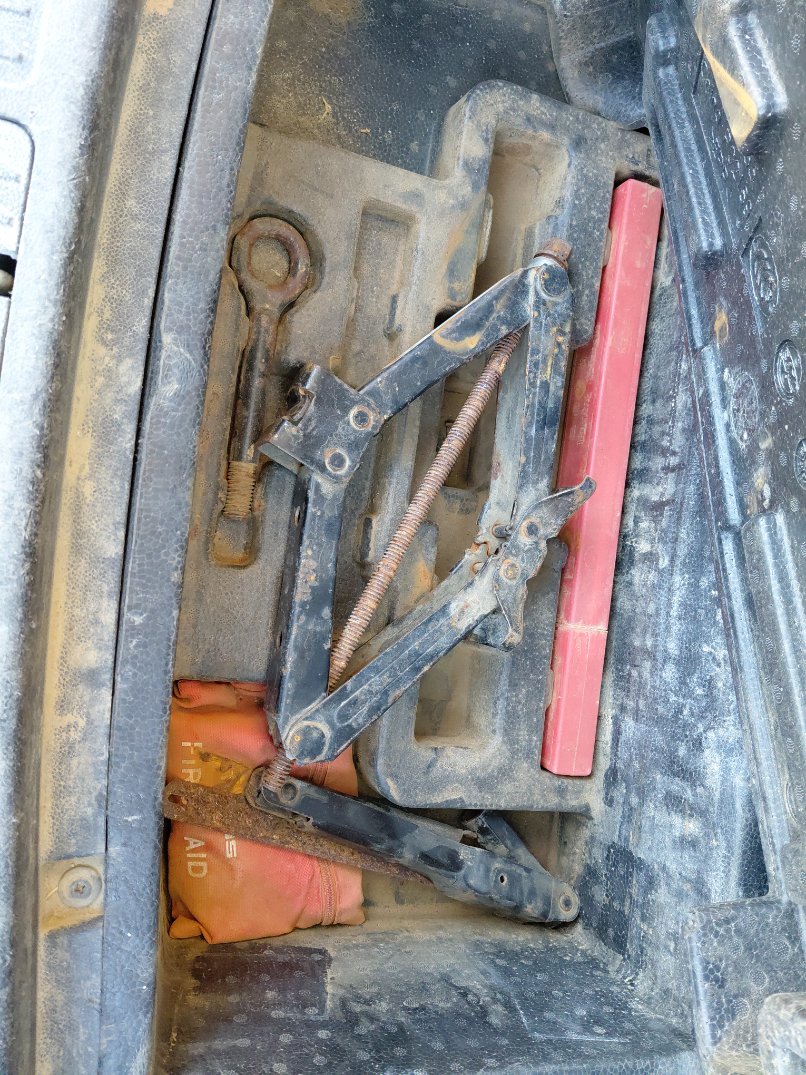 Maxus D60  2022 image