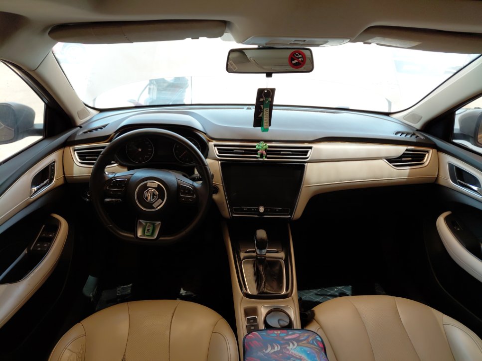 إم جي 5  2021 image