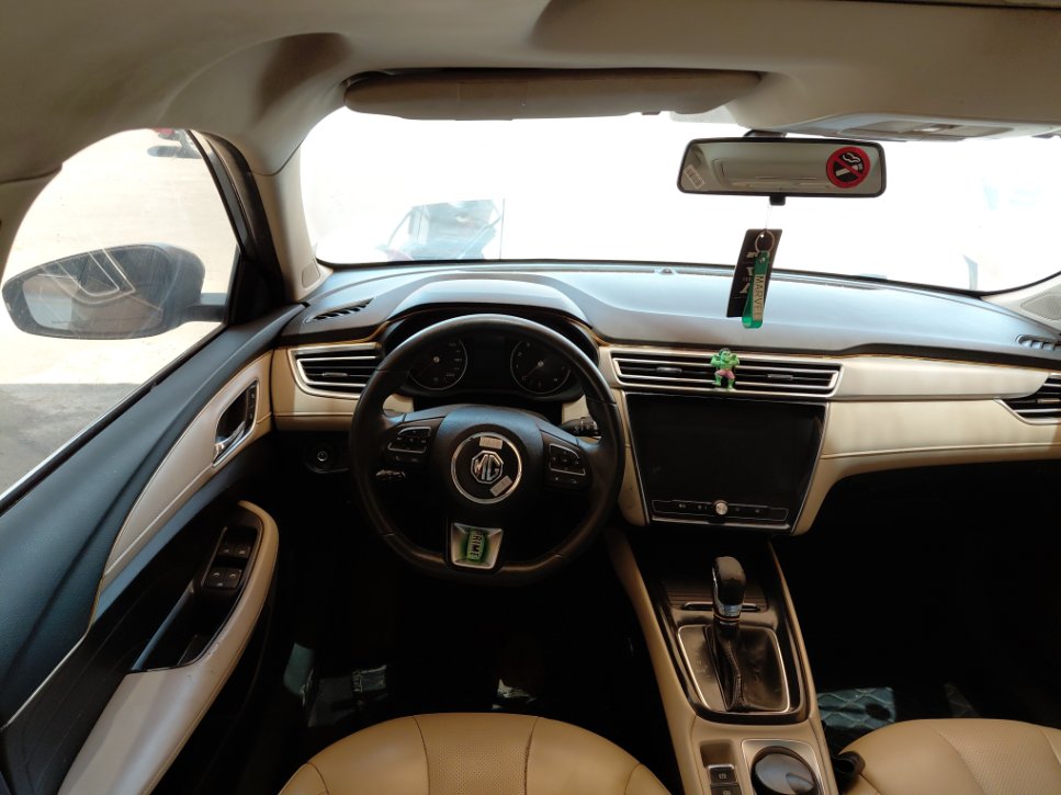 إم جي 5  2021 image