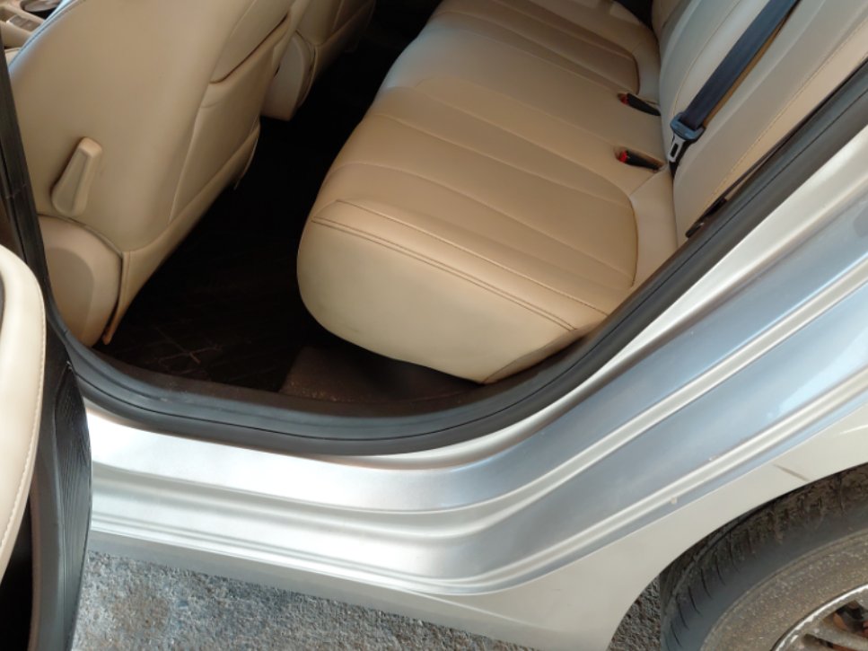 إم جي 5  2021 image