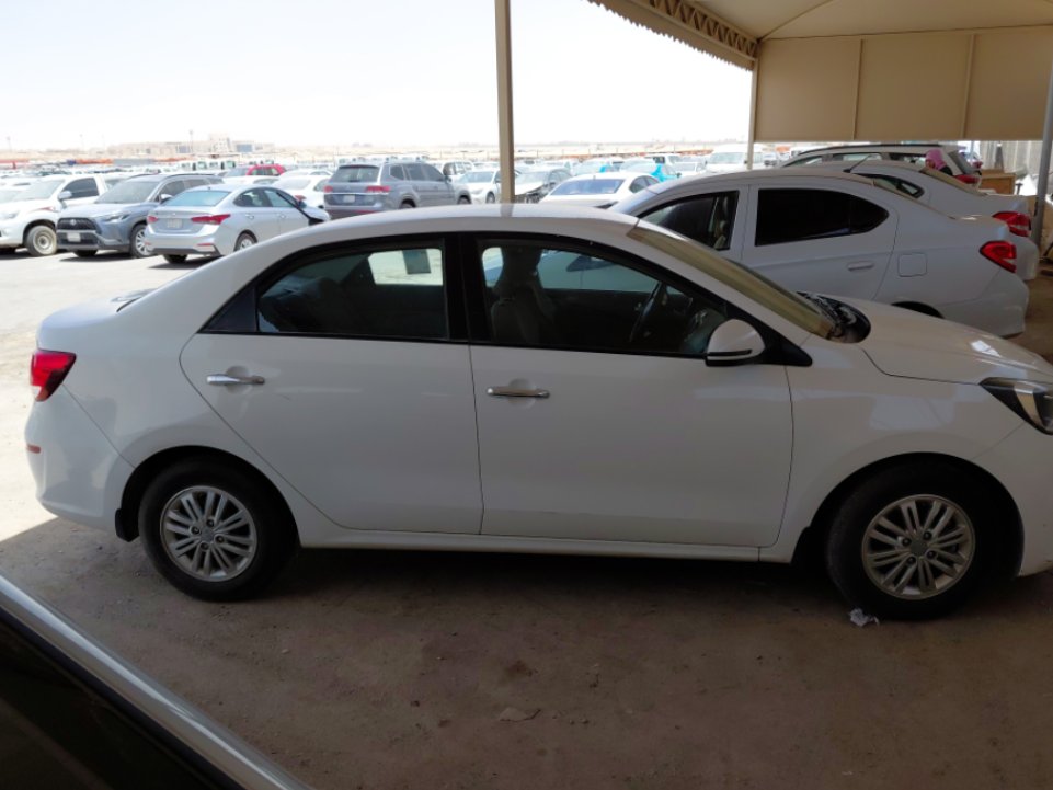 كيا بيجاس  2020 image