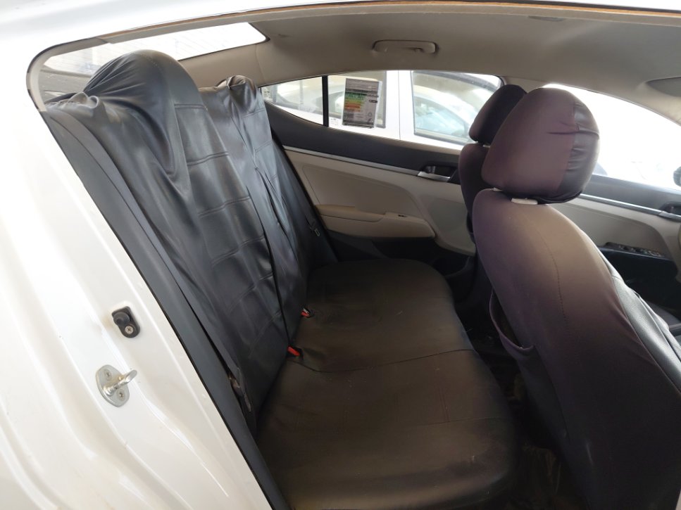 Hyundai Elantra  2020 image