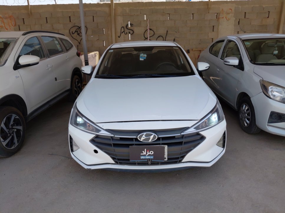 Hyundai Elantra  2020