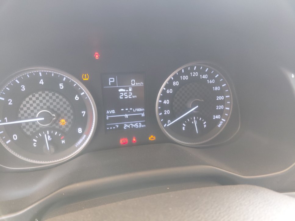 Hyundai Elantra  2020 image