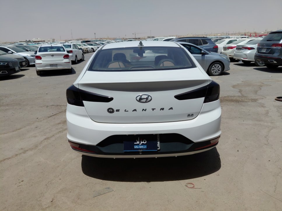 Hyundai Elantra  2020 image