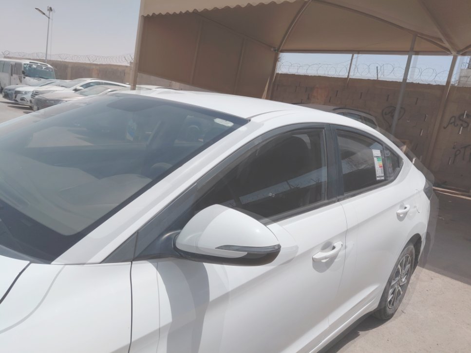 Hyundai Elantra  2020 image