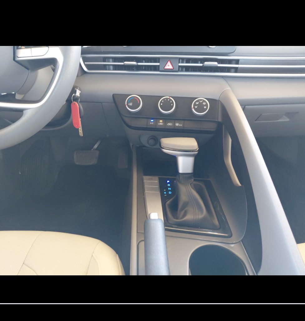 Hyundai Elantra FLT  2023 image