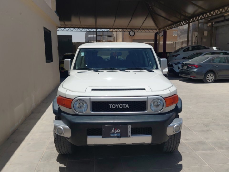 تويوتا إف جي كروزر  2019