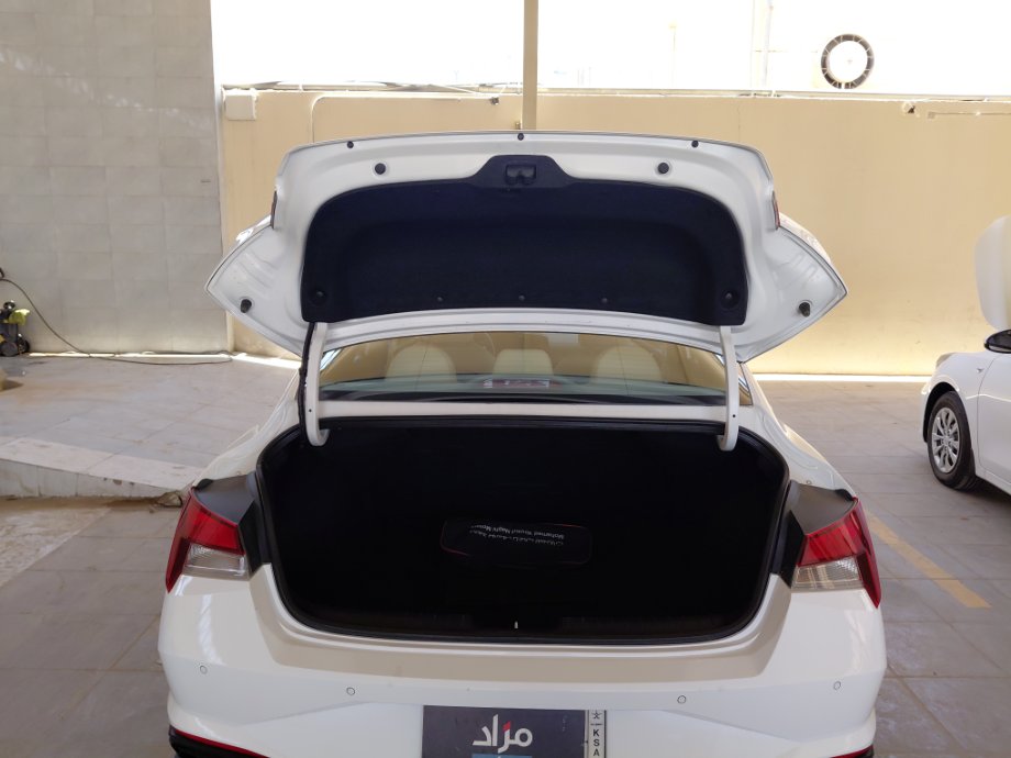 Hyundai Elantra FLT  2023 image