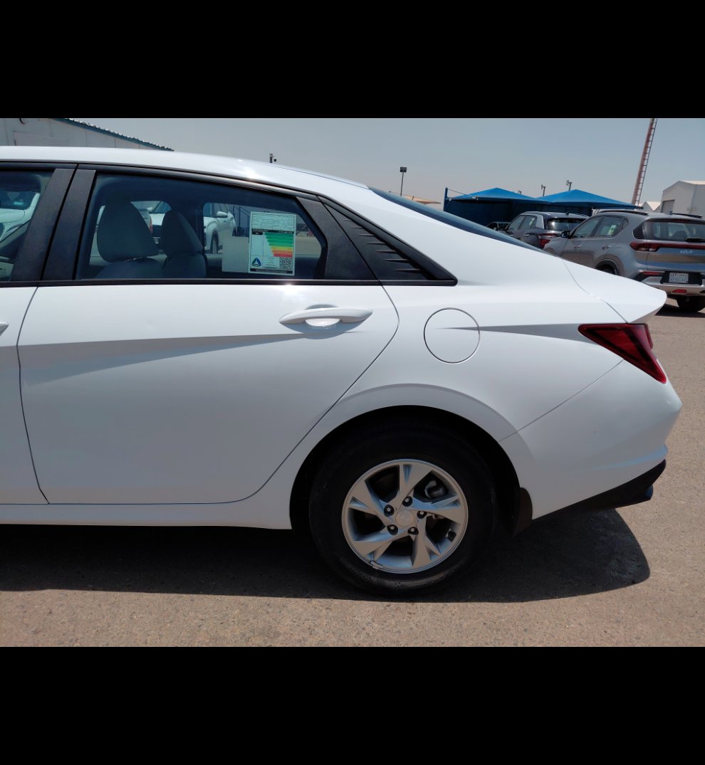 Hyundai Elantra GL 2023 image