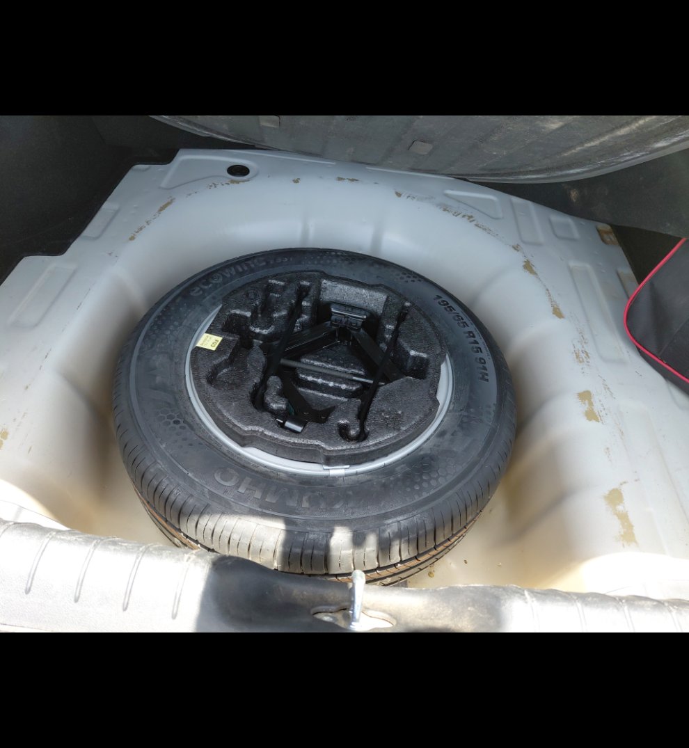 Hyundai Elantra GL 2023 image