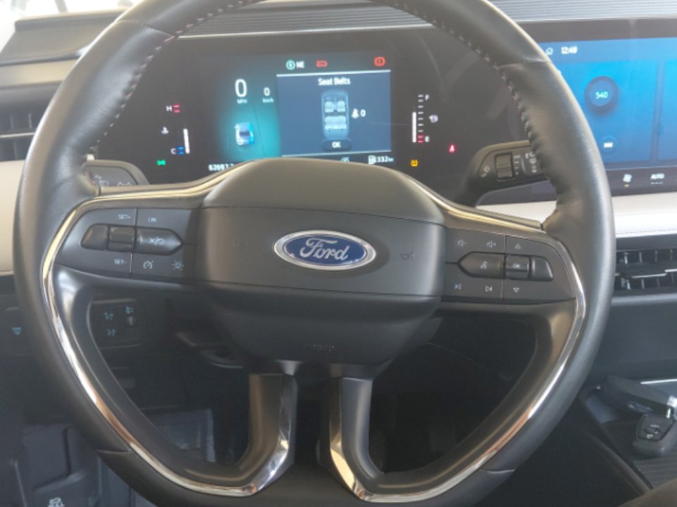 Ford Taurus  2023 image