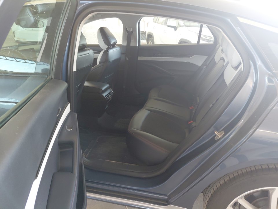 Ford Taurus  2023 image