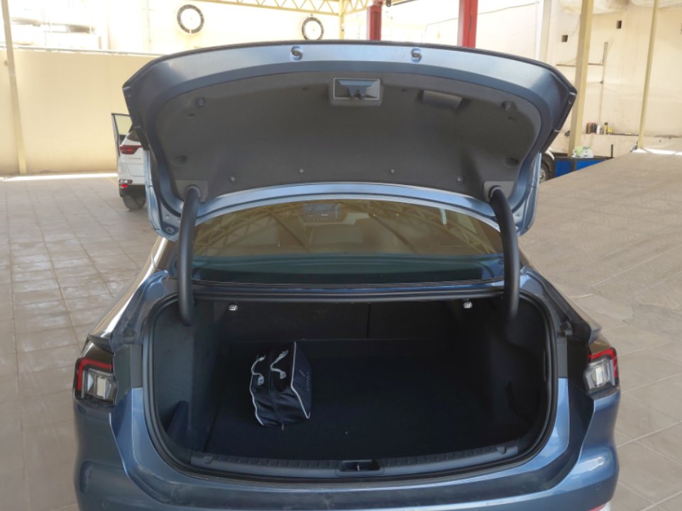 Ford Taurus  2023 image