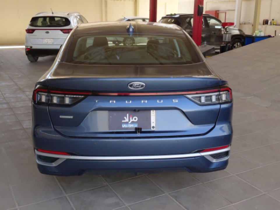 Ford Taurus  2023 image