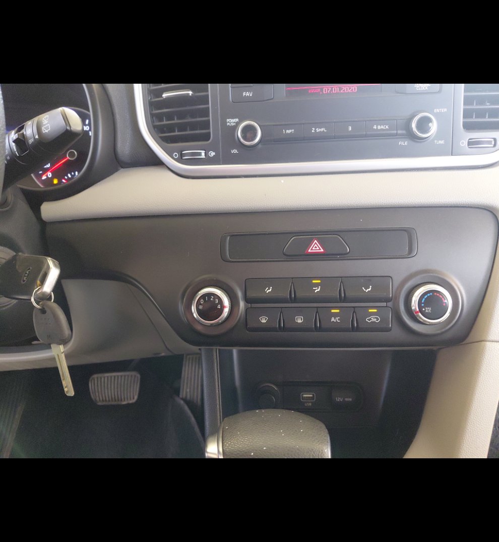 KIA Sportage LX  2021 image