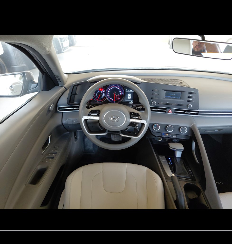 Hyundai Elantra GL 2023 image