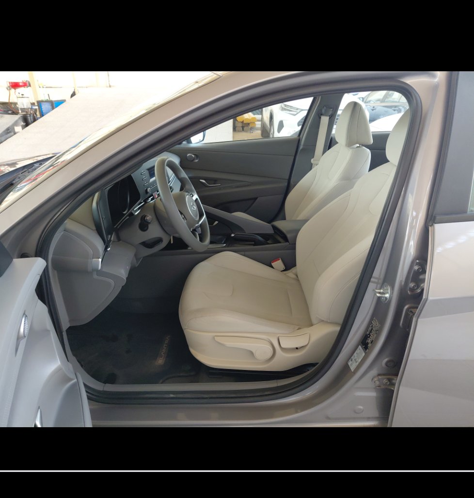 Hyundai Elantra GL 2023 image