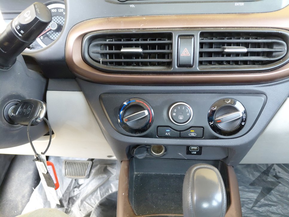 Hyundai i10 Grand  2023 image