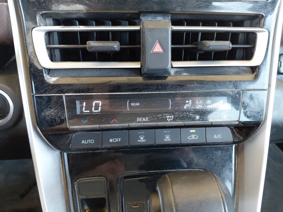 تويوتا انوفا  2024 image