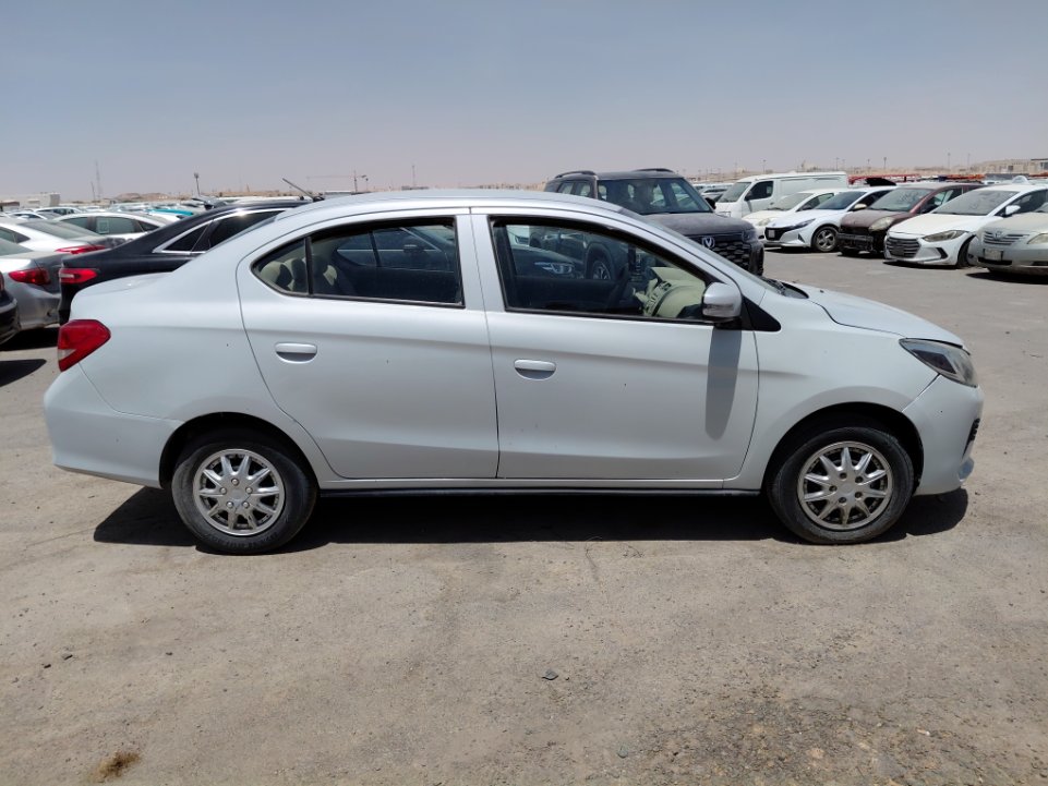 ميتسوبيشي أتراج  2021 image