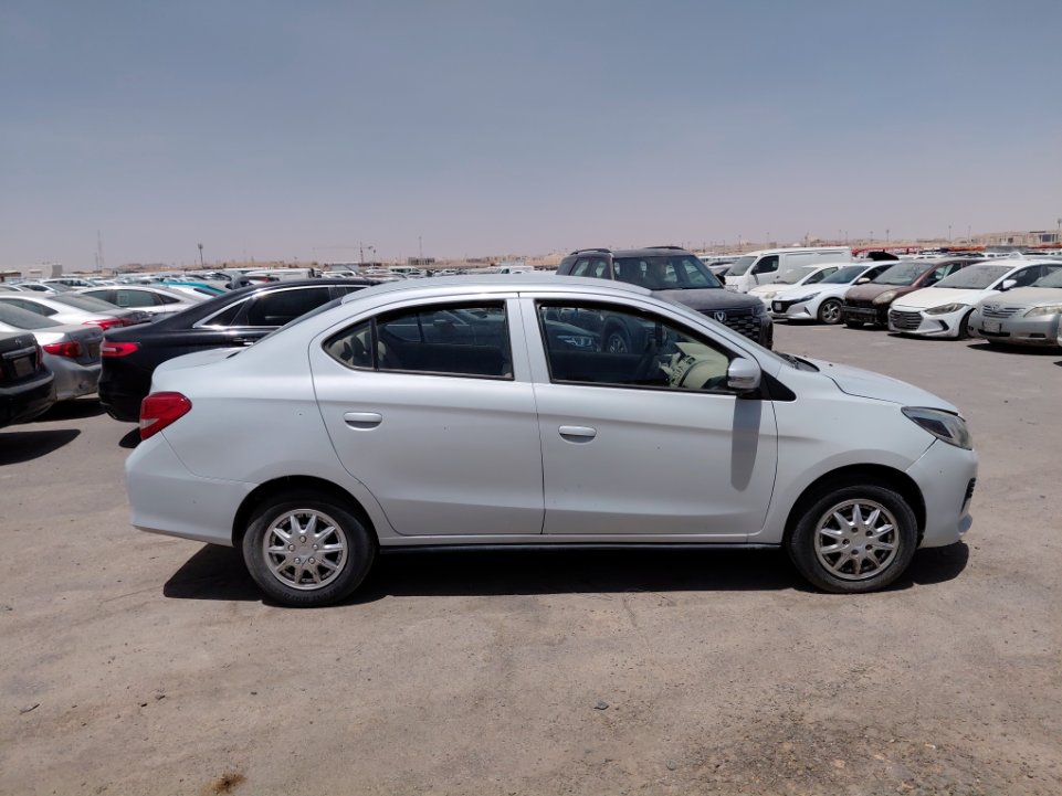 ميتسوبيشي أتراج  2021 image