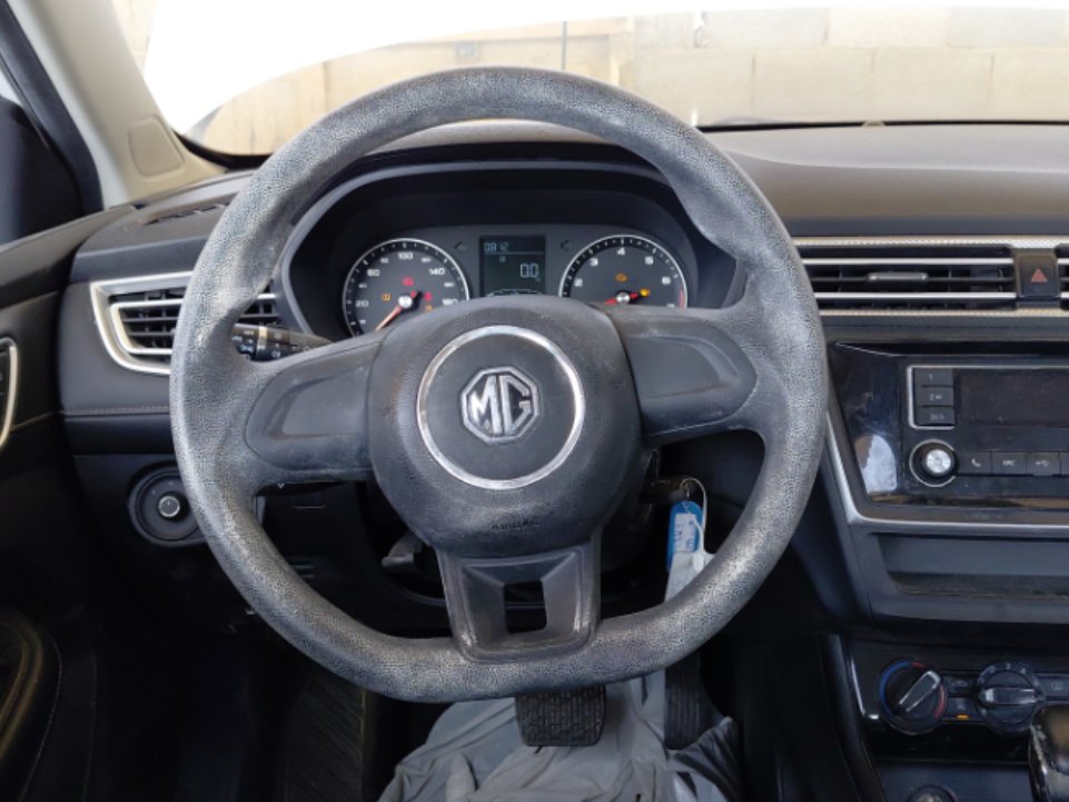 إم جي 5  2023 image