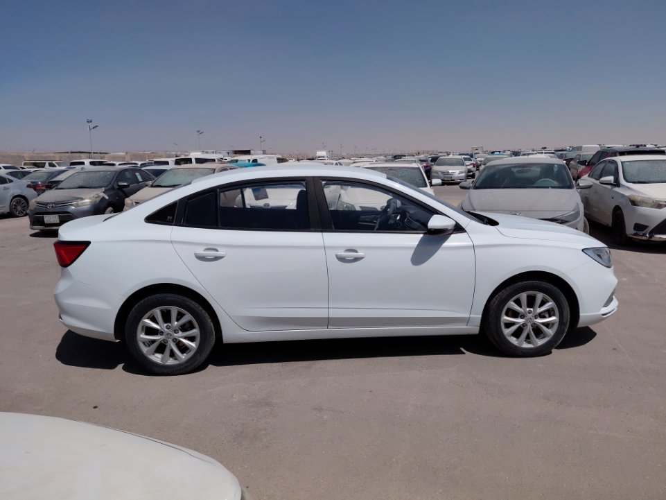 إم جي 5  2023 image