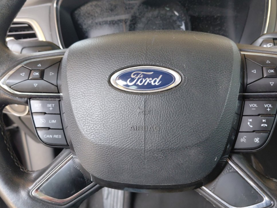 Ford Taurus  2021 image