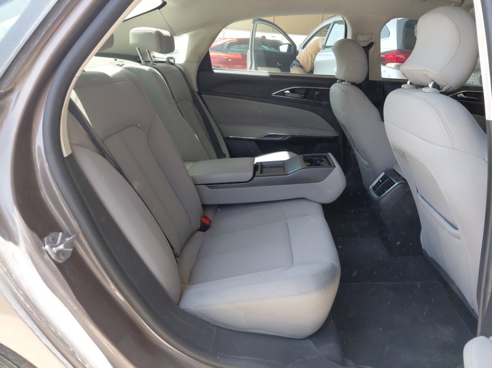 Ford Taurus  2021 image