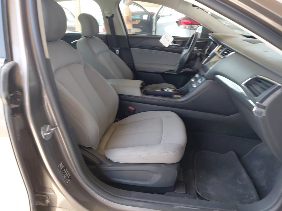 Ford Taurus  2021 image