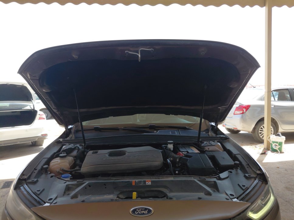 Ford Taurus  2021 image