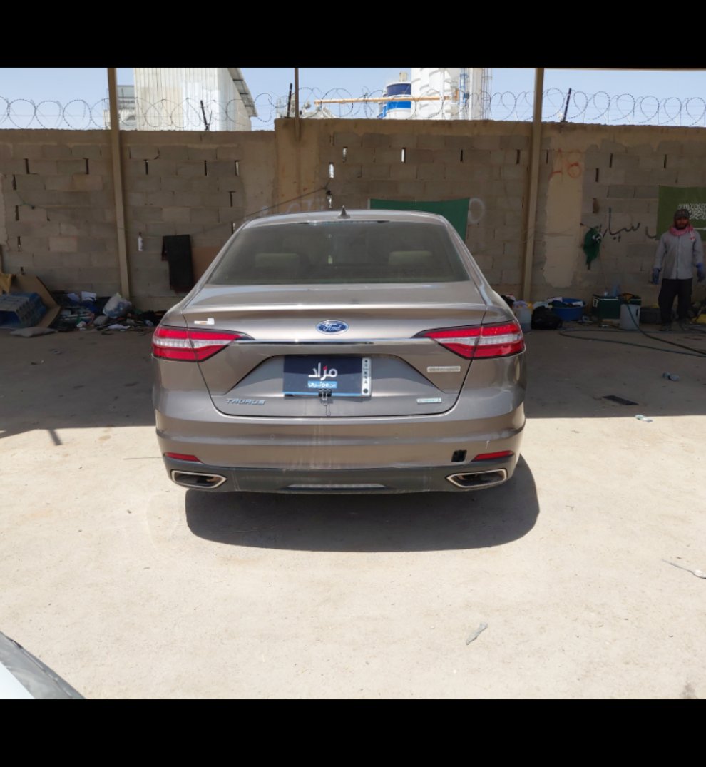 Ford Taurus  2021 image