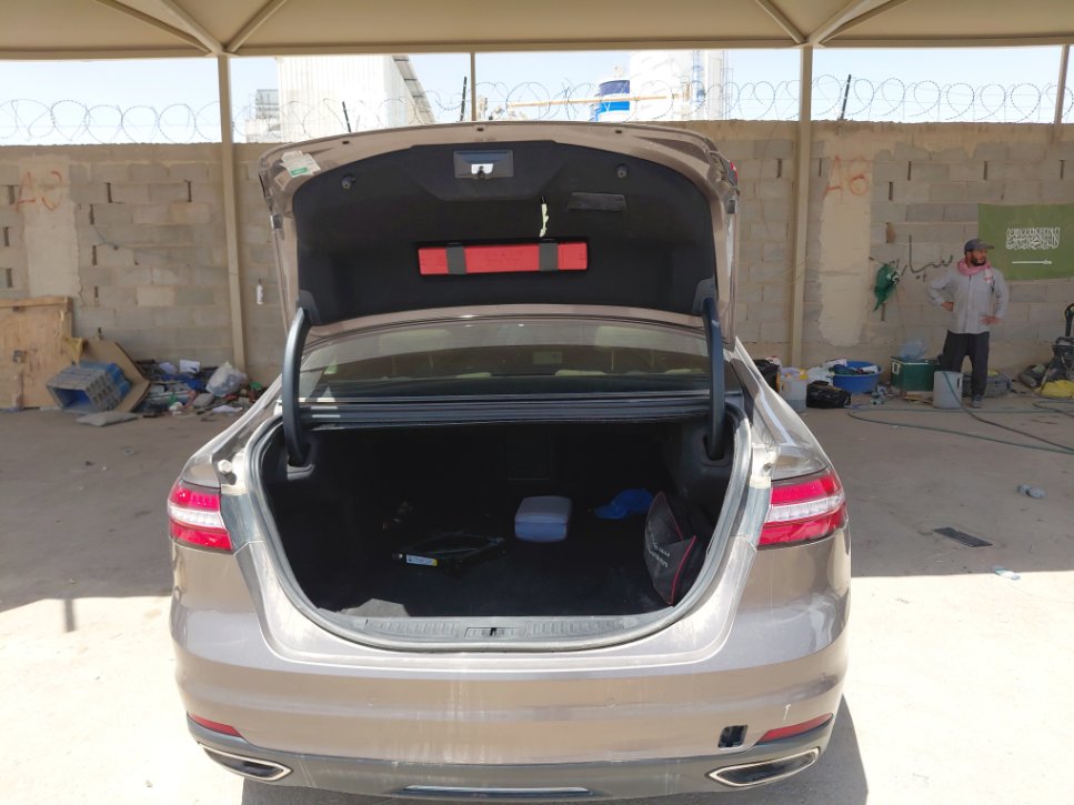 Ford Taurus  2021 image