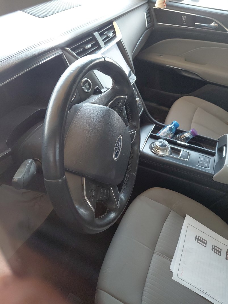 Ford Taurus  2021 image