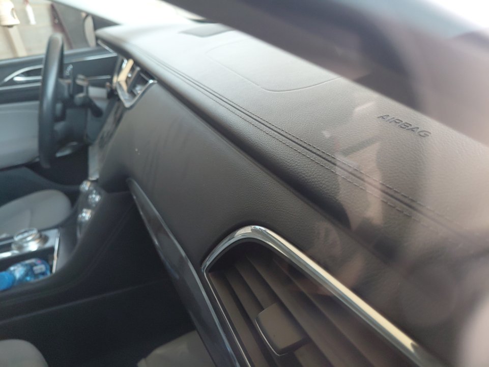 Ford Taurus  2021 image