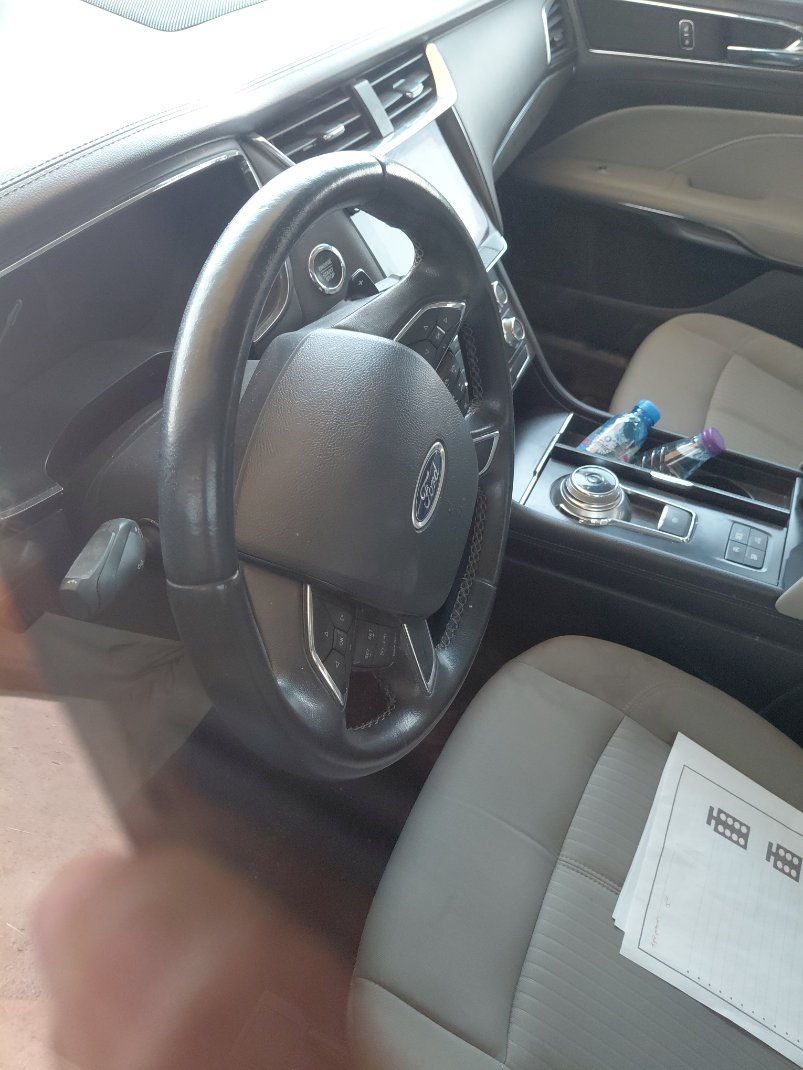 Ford Taurus  2021 image