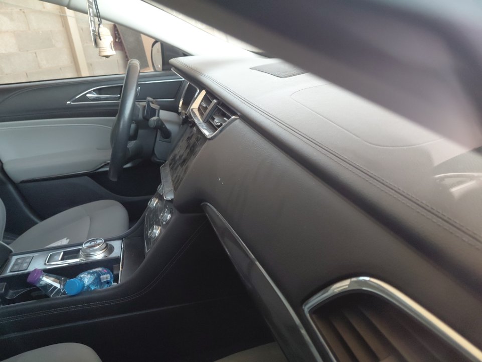 Ford Taurus  2021 image