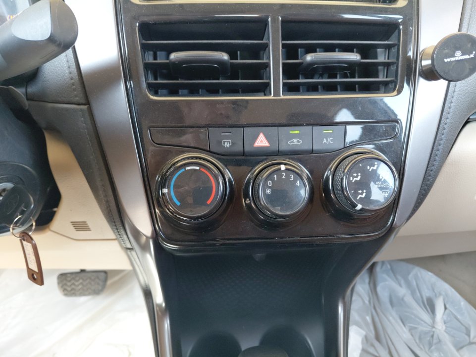 تويوتا يارس  2022 image