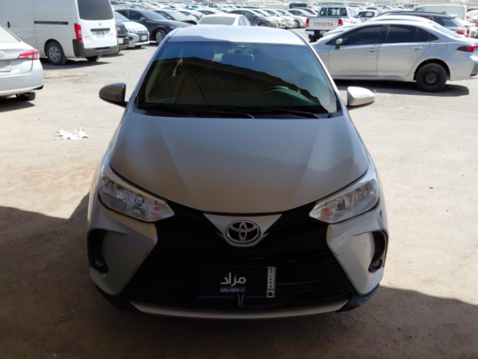 تويوتا يارس  2022