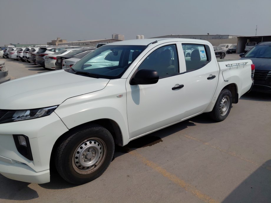 ميتسوبيشي L200  2022 image