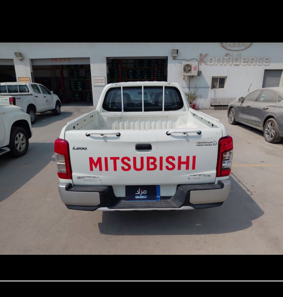 ميتسوبيشي L200  2022 image