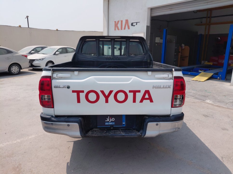 Toyota Hilux 4x2 2022 image