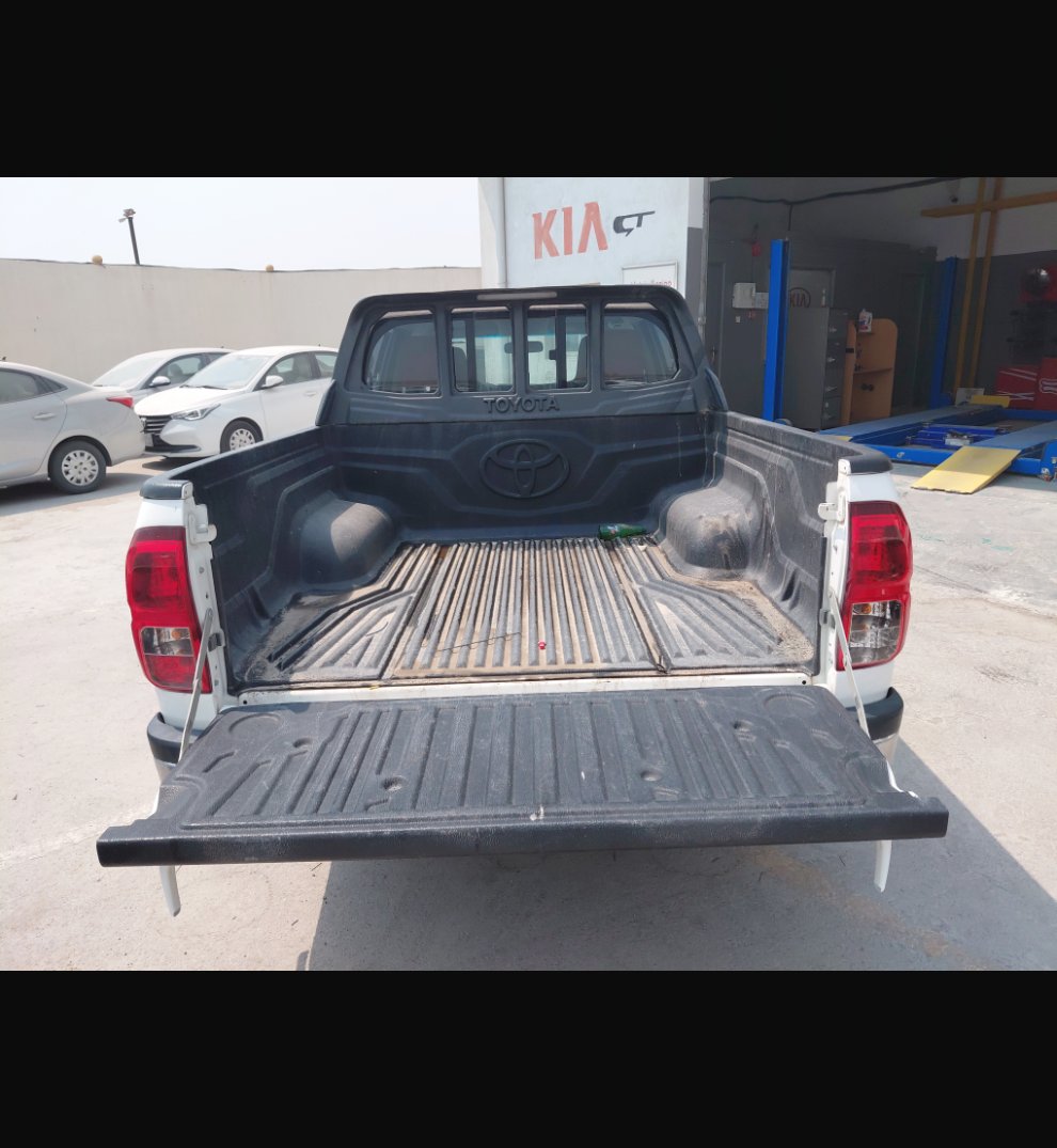 Toyota Hilux 4x2 2022 image