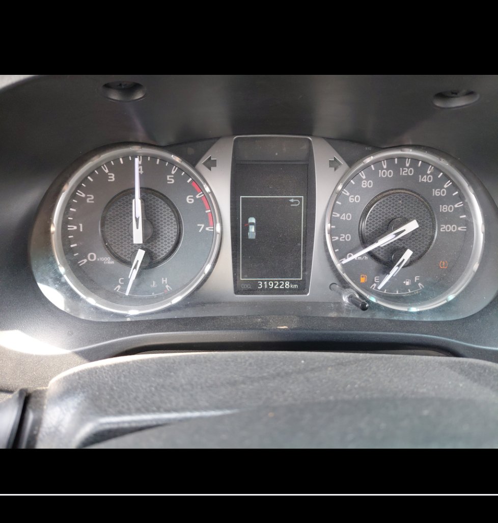 Toyota Hilux  2022 image