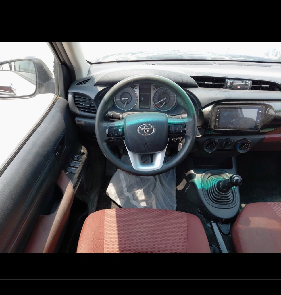 Toyota Hilux  2022 image