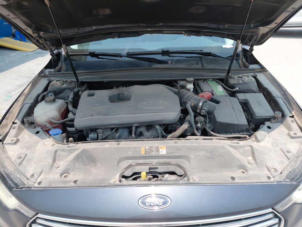 Ford Taurus  2022 image