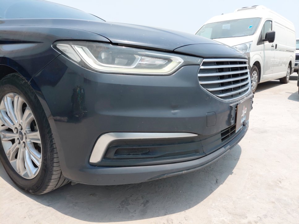 Ford Taurus  2022 image