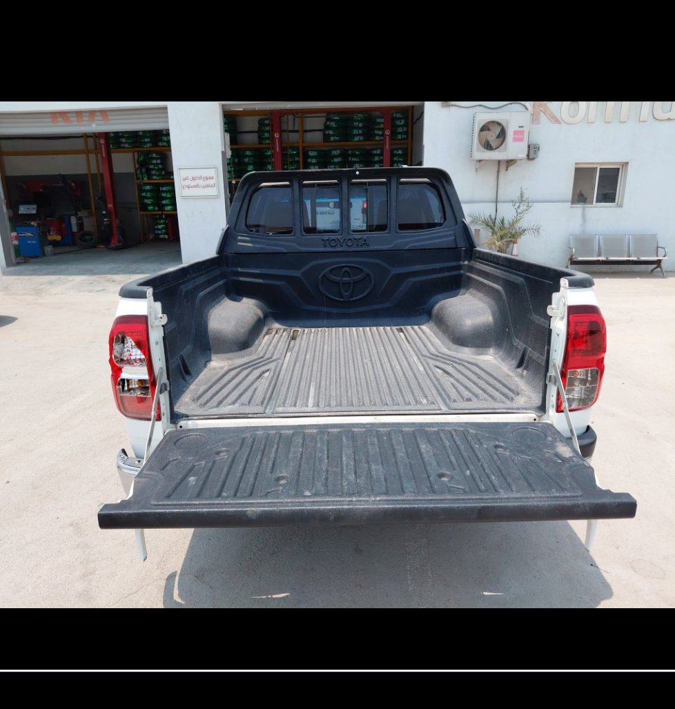 Toyota Hilux  2022 image